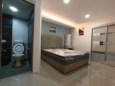 Master Bedroom for female rent in taman cempaka ipoh