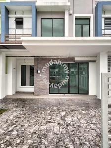 Size Besar Double Storey Terrace Bernam Jaya Kerling