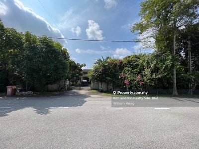 Bungalow Land for Sale in a Gated & Guarded neighbourhood