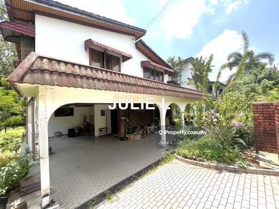 Bungalow with 6,113 sf land area. Value buy below Rm4 million.