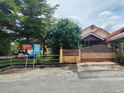 BANGLO 1.5STRY ENDLOT RENOVATED❗️GOOD CONDITION Taman Sri Padang
