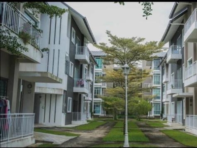 Below market price Hills 68 apartment at Arang Road