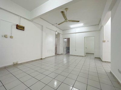 CHEAP CORNER | Taman Suria Apartment |Nice unit | FOR SALE