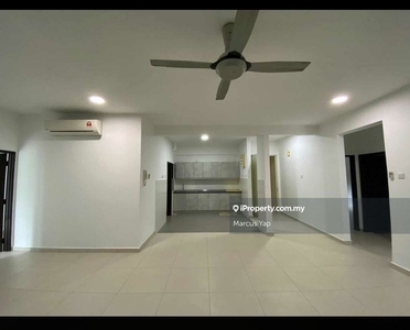 Corner unit with Spacious Balcony 1742 sqft, Sell below market value