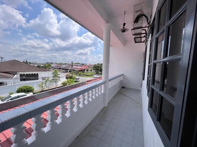 Double storey Terrace Intermediate For Sales at Hui Sing