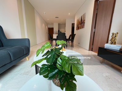 Exquisite three-bedroom KLCC services residence