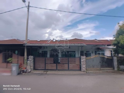 [FACING OPEN] Rumah Teres Setingkat Taman Desa Duyong, Melaka