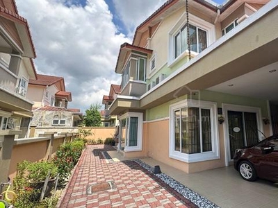 Freehold Fully Furnished Double Storey Semi-D in Botani For Sales