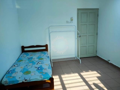 Furnitured Room Nr Lorong Pandan Kota Syahbandar Malim Kampung 8