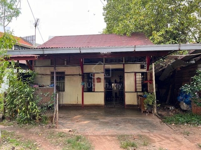 Kampung house for sale