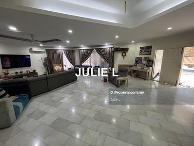 Nice spacious bungalow on guarded street with pool. Price nego!