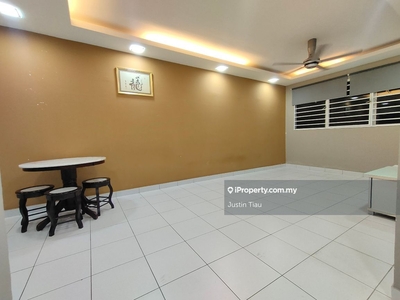 Renovated Partly Furnish Good Condition near KTM Batu Caves for Rent