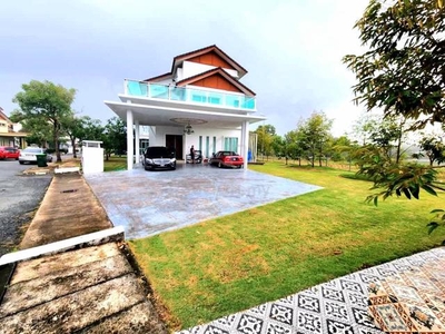 Rumah Banglo 2½ Tingkt Coner Lot F Furnished Darulaman Lake Home Jitra