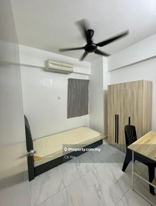 Single Room Renovated Fully Furnished With Aircon High Speed Wifi