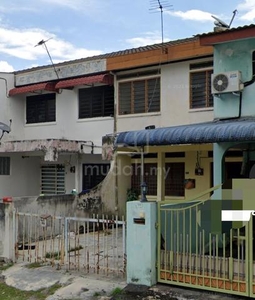 Unfurnished 2 Storey house for rent in Taman Cempaka, Ipoh.