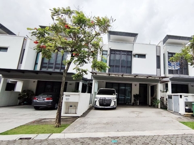 3 Storey Villa @ Ampang
