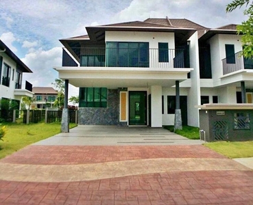 【Below Market Price 60%】50x100 0%Downpayment Double Storey Superlink House!Sungai Besi !