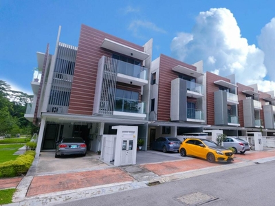 Facing Open (Forest view and greenery landscape) Townhouse @ Damansara Damai