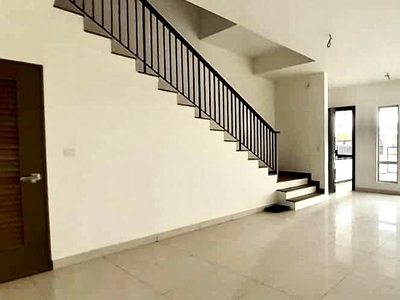 [FREEHOLD| FACING OPEN| GATED GUARDED] 2 Storey Terrace SANTAI type Bandar Ainsdale Seremban