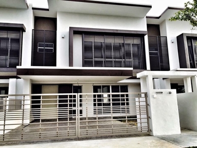 [FREEHOLD| GATED GUARDED| BARE NEW UNIT| 5 ROOMS| SPACIOUS BUILT UP] 2 Storey Terrace Regia Elmina Shah Alam