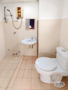 ✅Master room attach bathroom For COUPLE in Kota Damansara Petaling Jaya