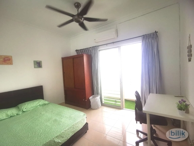 Sunway Female Balcony Bedroom At Suriamas Near Pyramid, Geo, UOA Tower, Subang Jaya, SS15, Bandar Sunway, Petaling Jaya