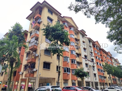 Apartment For Auction at Carlina Apartment