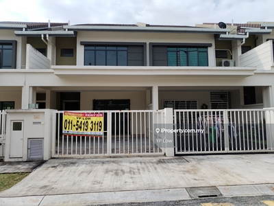 New, unstayed beautiful double-storey for rent Kota Warisan
