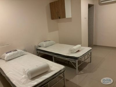 Private room with attached bathroom at Bangsar - Good location in central KL