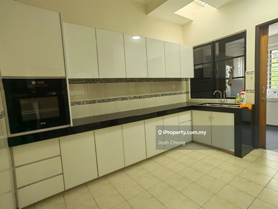 Beautiful Home Practical Layout Renovated Extended Well Kept Unit!