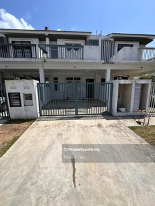 Double Storey House For Rent @ Meridin East