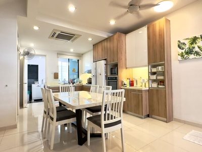 D'Residency 3.5 Storey Terraced Linked House Landed Bandar Utama Pj Renovated & Furnished Unit for Sale