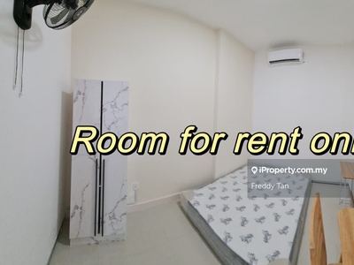 Elit heights room for rent bayan lepas included internet utilities