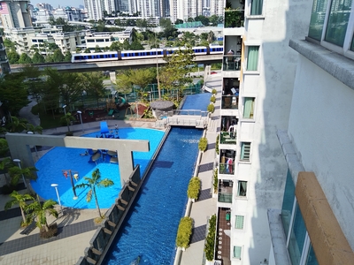 Fully furnished pool view unit @ hijauan saujana
