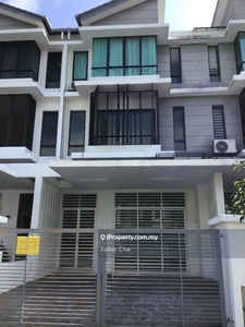 Puchong 2,5 Storey House For Rent