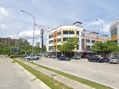 ROI 8% 4 storey corner shop for sale Water Front Port Dickson