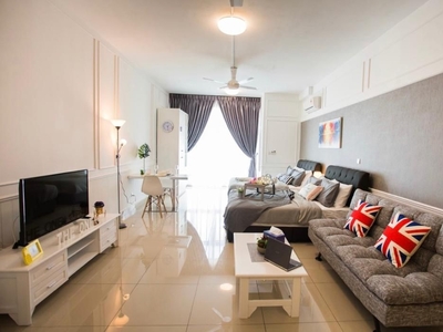 Studio Twin Galaxy Renovated Furnished Mid Floor Unit at JB Town for SALE