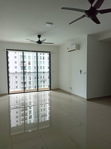 The Henge Kepong Lake Side High-end Condominium Pool View Unit Below Market for Sale