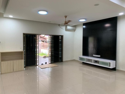 Dato Onn 24x70 Double Storey Fully Renovated And G&G Unit