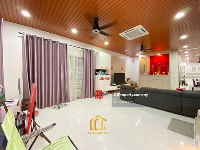 Fully Furnished Renovated Cost 500k Semi-D Canary Garden Klang Sale!!