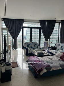 Pent house unit, Balcony direct facing Twin Tower