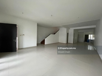 Pentas 2 Spacious Layout Freehold Double Storey Superlink 3174 Sf