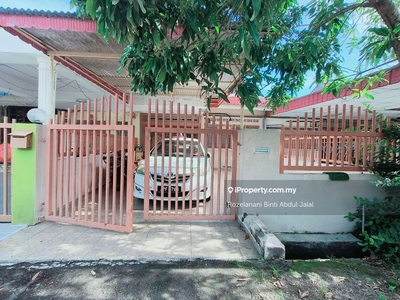 Single Storey at Jalan Terap, Taman Palm Grove, Kapar, Klang for Sale