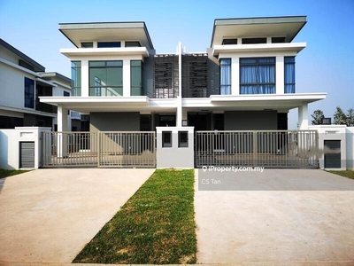 The Cove, Horizon Hills Double Storey Cluster House, Gated & Guarded
