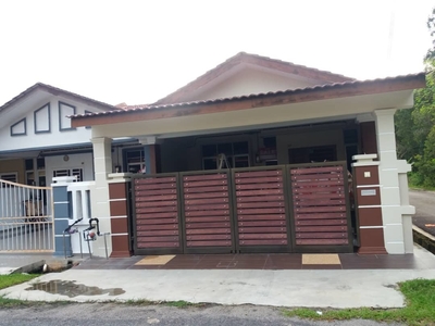 Ayer Keroh Taman tuah perdana Bukit katil single storey teres for sell