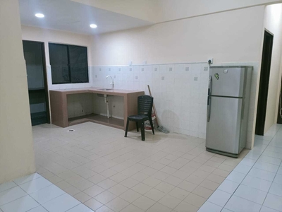 Ground Floor Prima Bayu Apartment Klang Partly Furnished 3R 2B Guarded