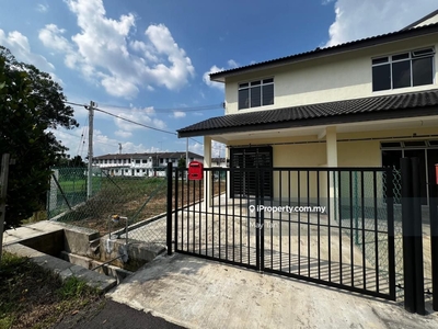 Double Storey Low cost Corner ,Seri Suria For Rent