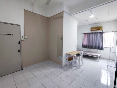 ✅Zero Deposit, Nice Room attach with Private Bathroom, 4min walk to Masjid Jamek LRT, 5min Segi College KL
