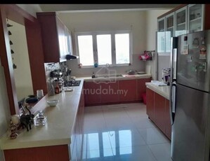 1 Sentul Low Density Fully Furnished unit (Take clothes and stay in)