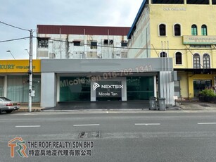 Prime Showroom/Retail Space Available for Rent in Muar